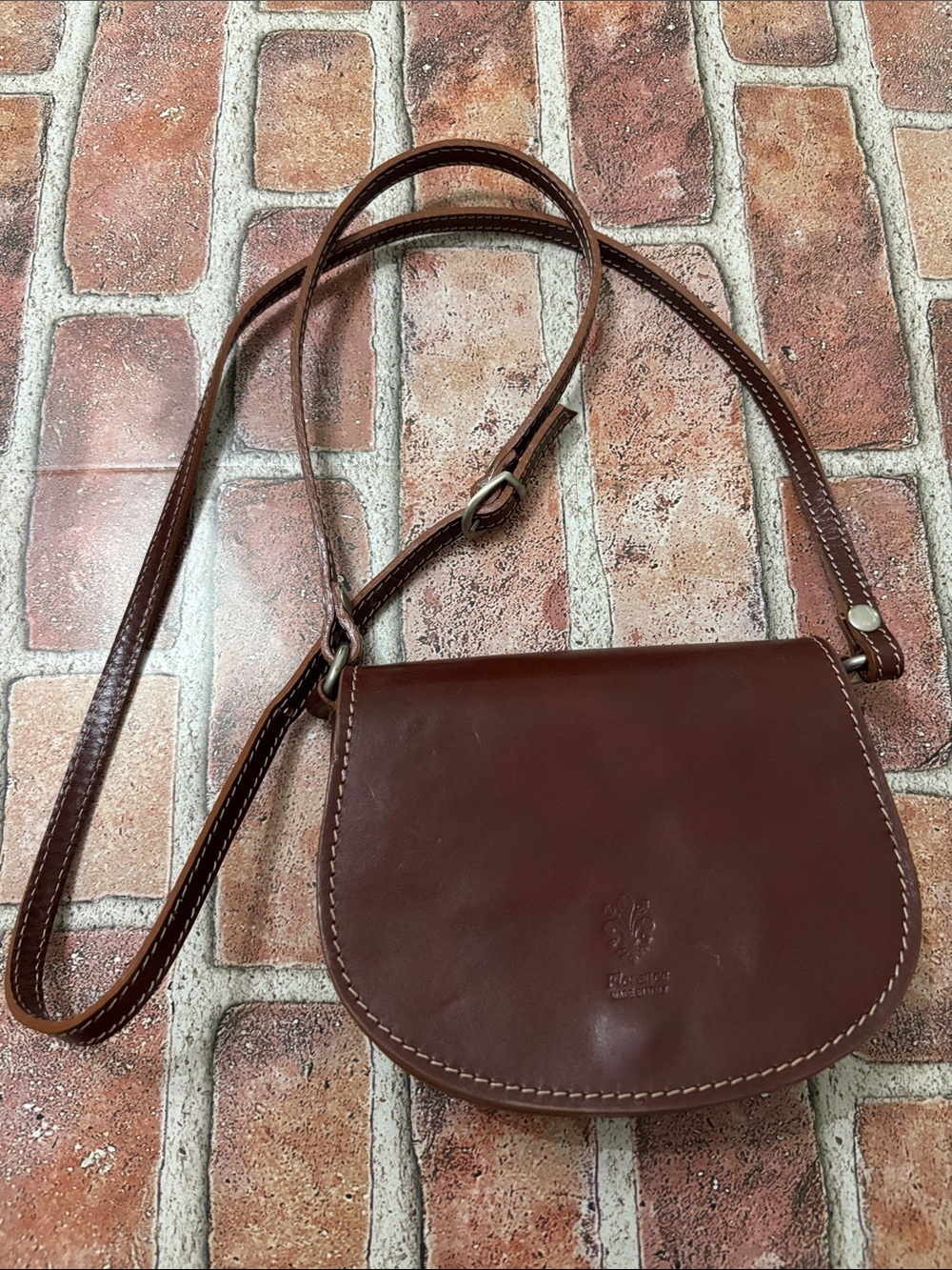 Made in Italy Florence Classic Brown Leather Crossbody Saddle Bag